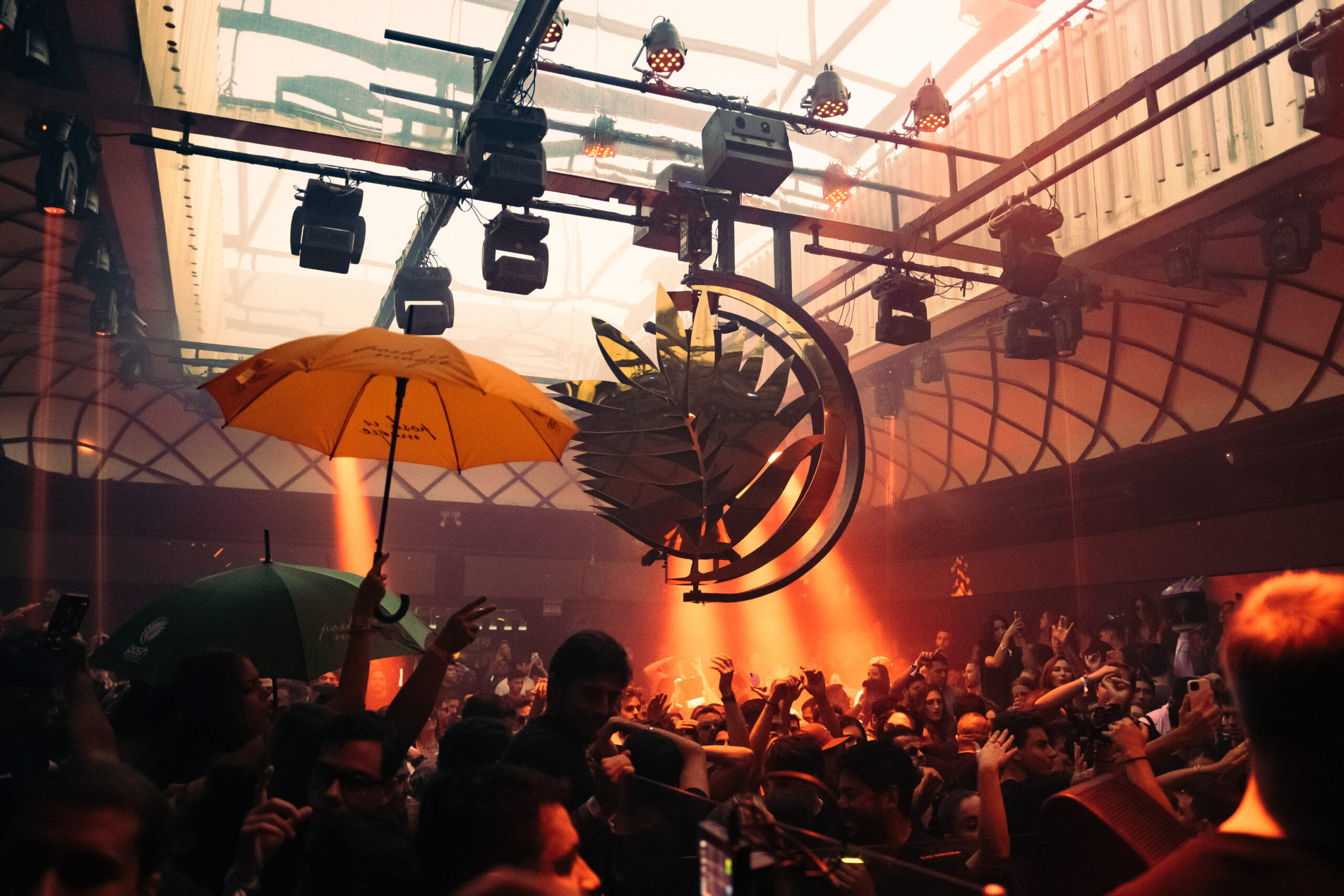 Posh Club, foto 4